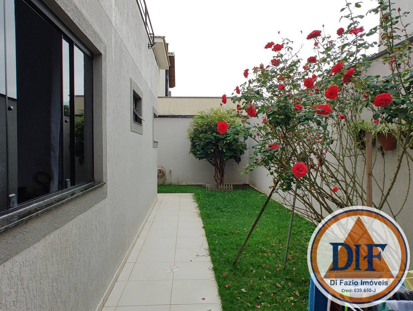 Casa à venda com 3 quartos, 215m² - Foto 31