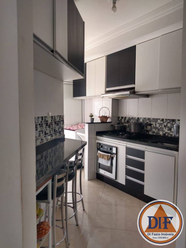 Apartamento à venda com 3 quartos, 146m² - Foto 9