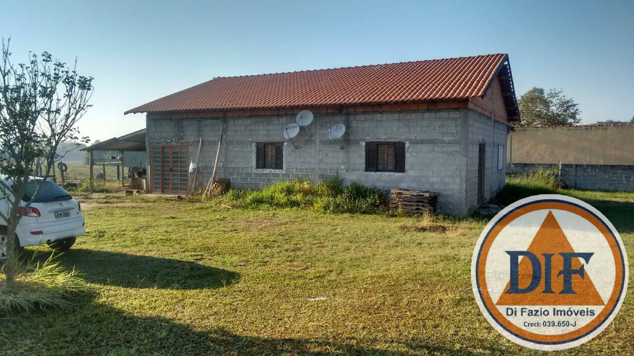 Chácara à venda com 3 quartos, 170m² - Foto 3
