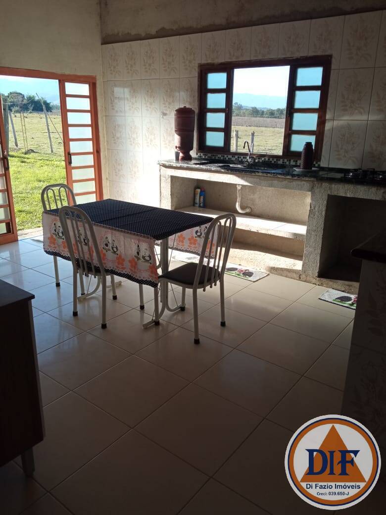 Chácara à venda com 3 quartos, 170m² - Foto 11