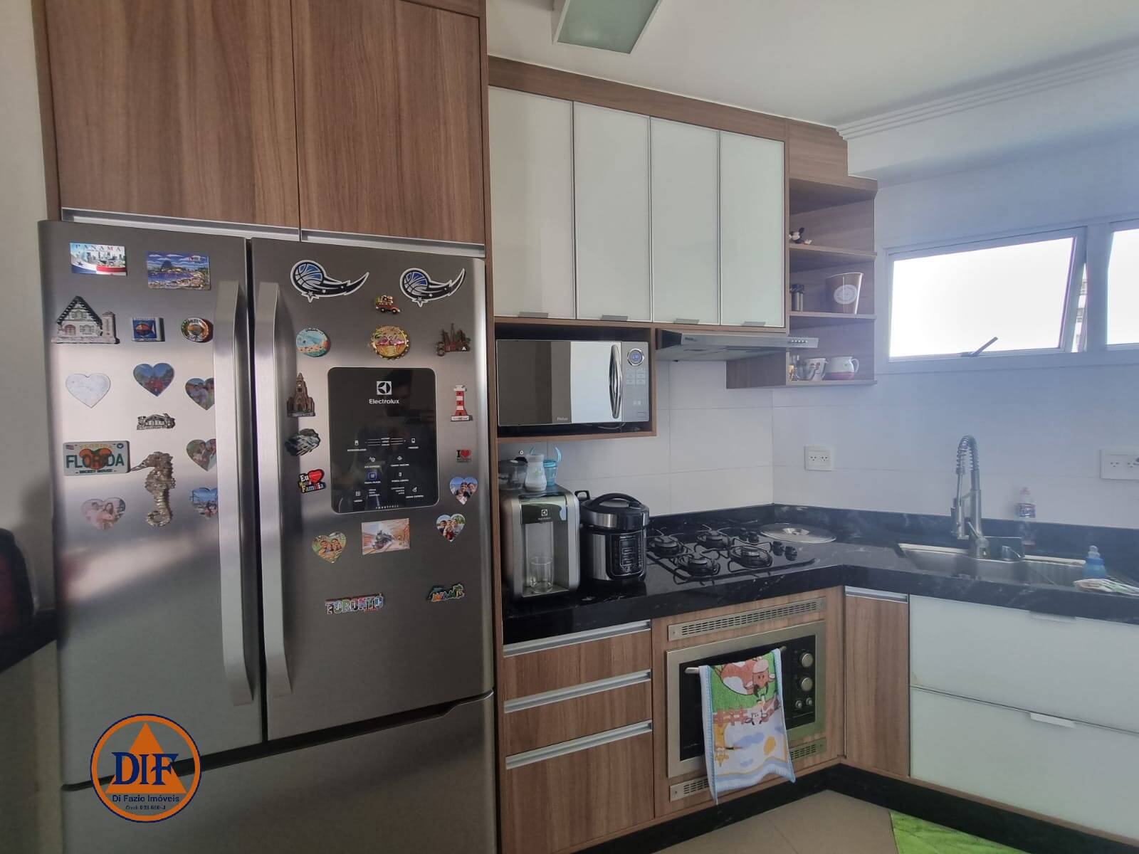 Apartamento à venda com 2 quartos, 67m² - Foto 4