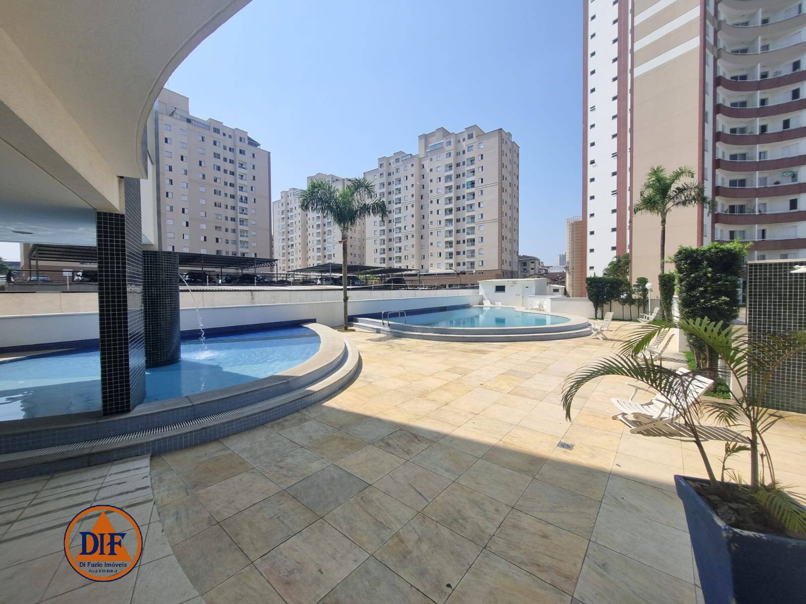 Apartamento à venda com 2 quartos, 67m² - Foto 17