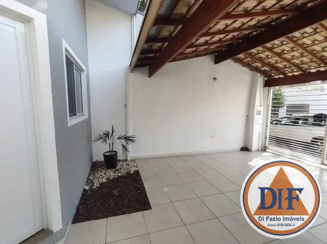 Casa à venda com 3 quartos, 165m² - Foto 3