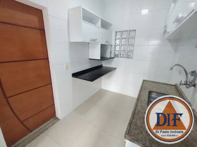 Casa à venda com 3 quartos, 165m² - Foto 8