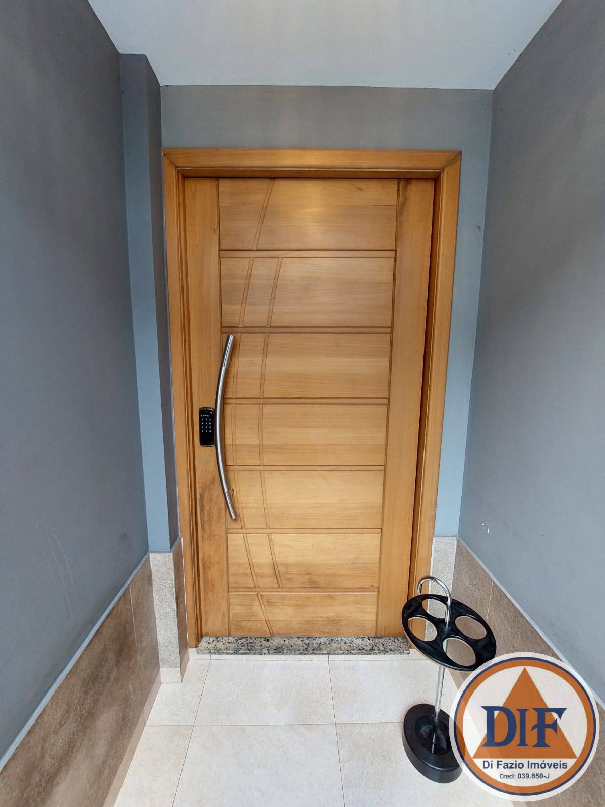 Casa à venda com 3 quartos, 144m² - Foto 3
