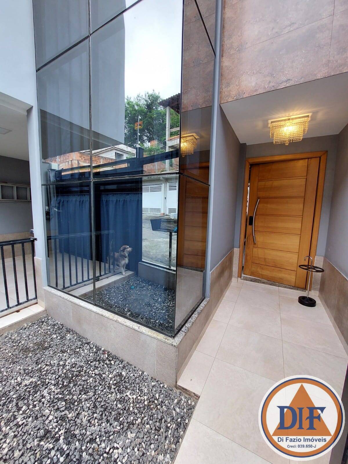 Casa à venda com 3 quartos, 144m² - Foto 4