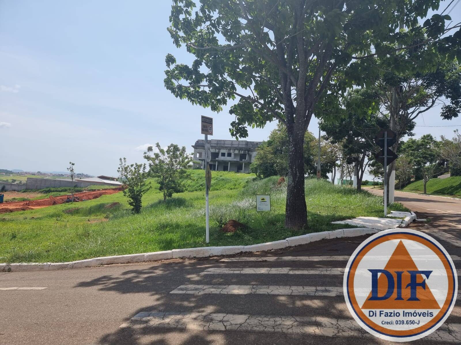 Terreno, 1078 m² - Foto 3