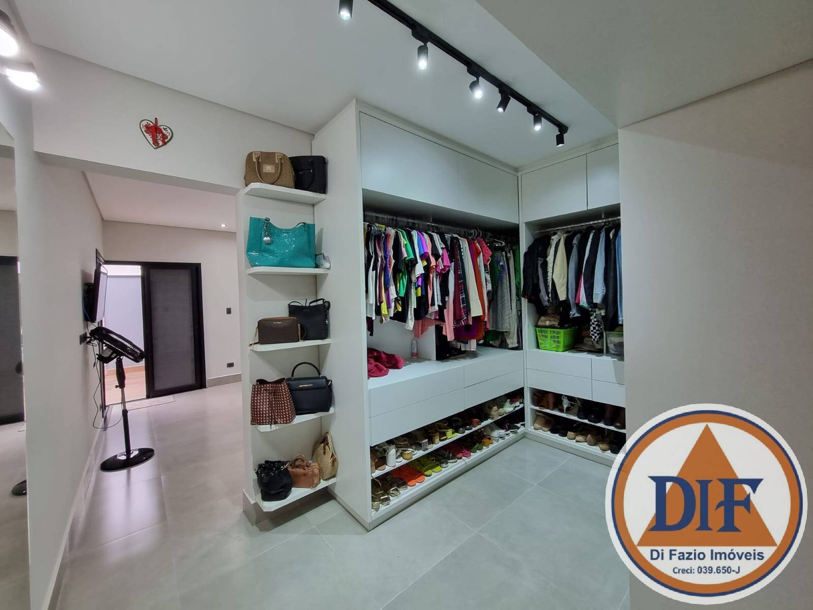 Casa de Condomínio à venda com 3 quartos, 190m² - Foto 15