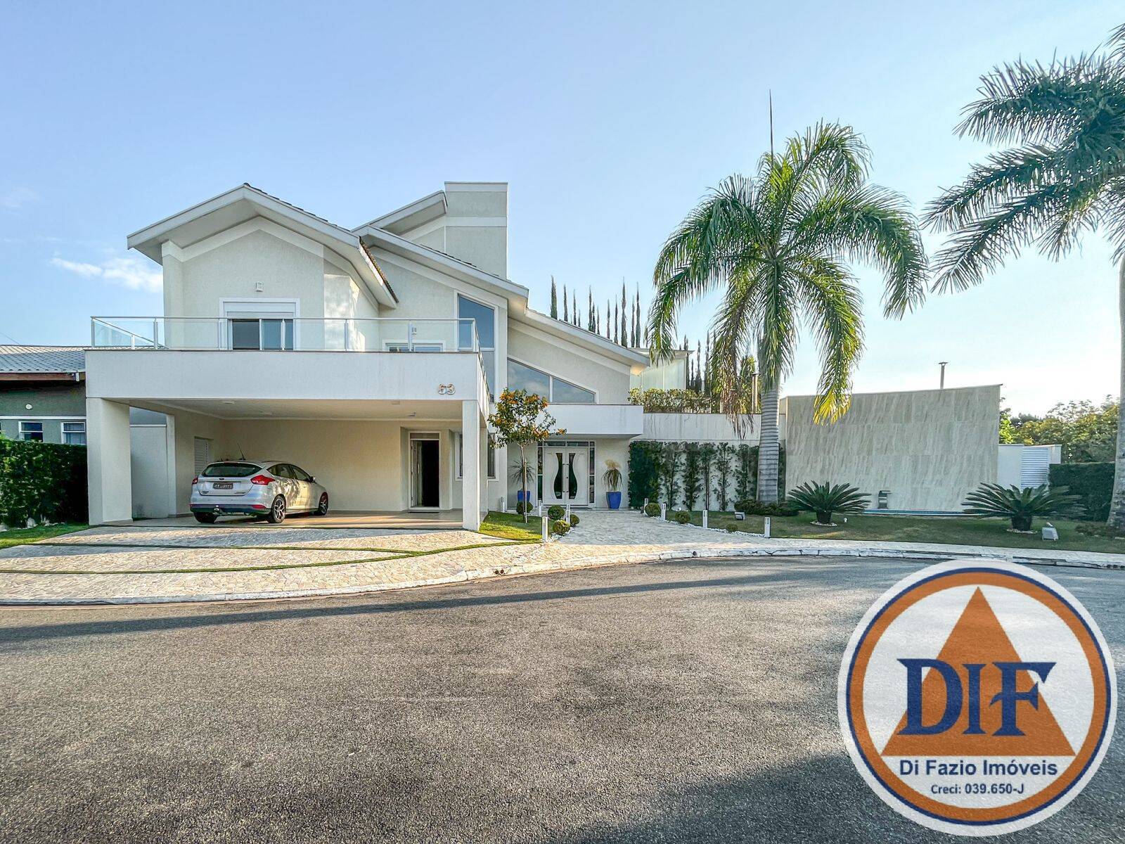 Casa à venda com 4 quartos, 441m² - Foto 2