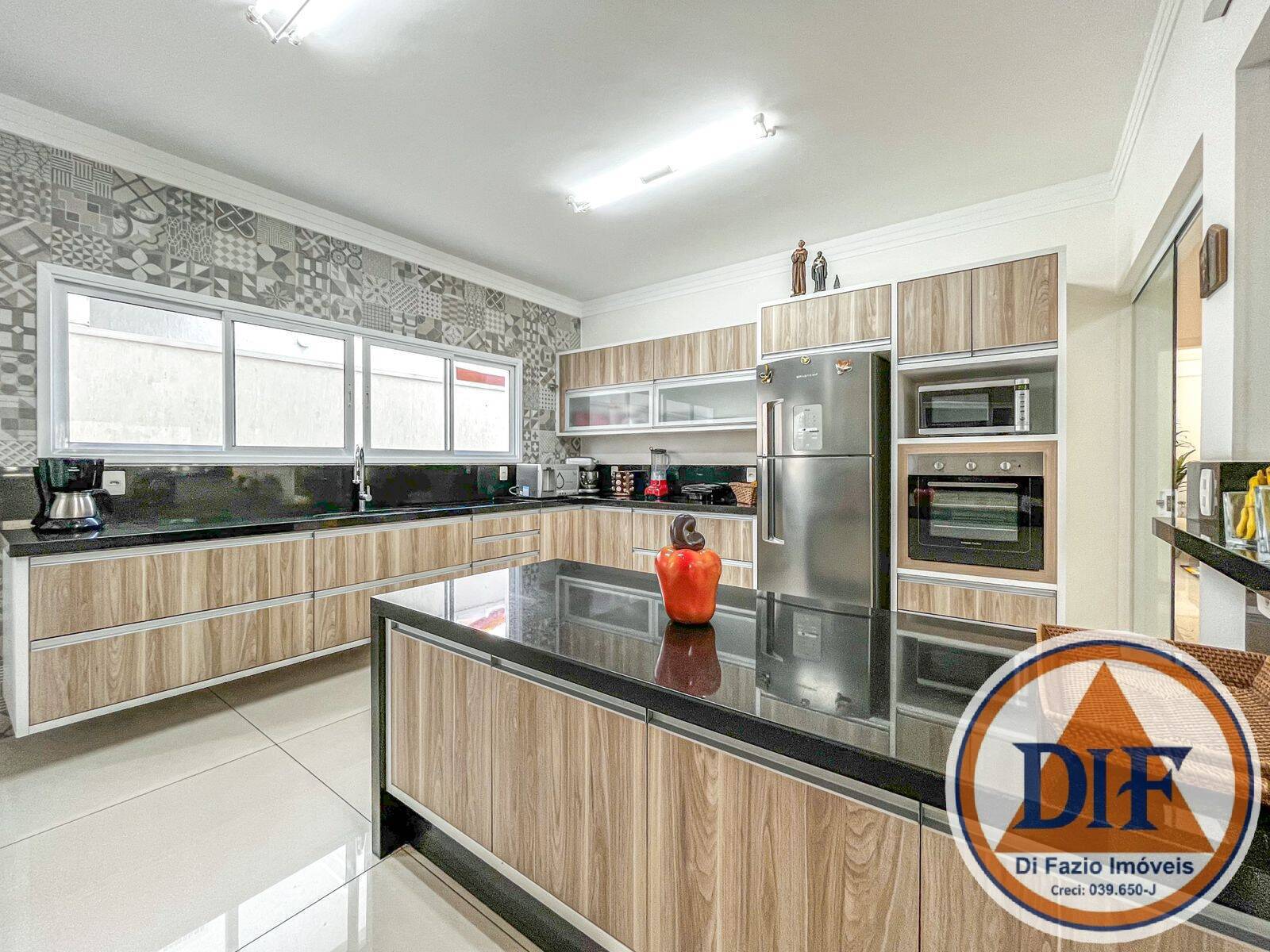 Casa à venda com 4 quartos, 441m² - Foto 10