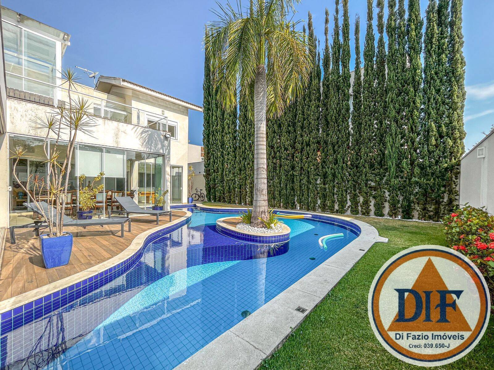 Casa à venda com 4 quartos, 441m² - Foto 27