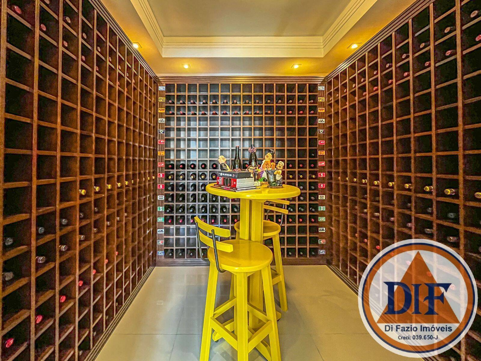 Casa à venda com 4 quartos, 441m² - Foto 17