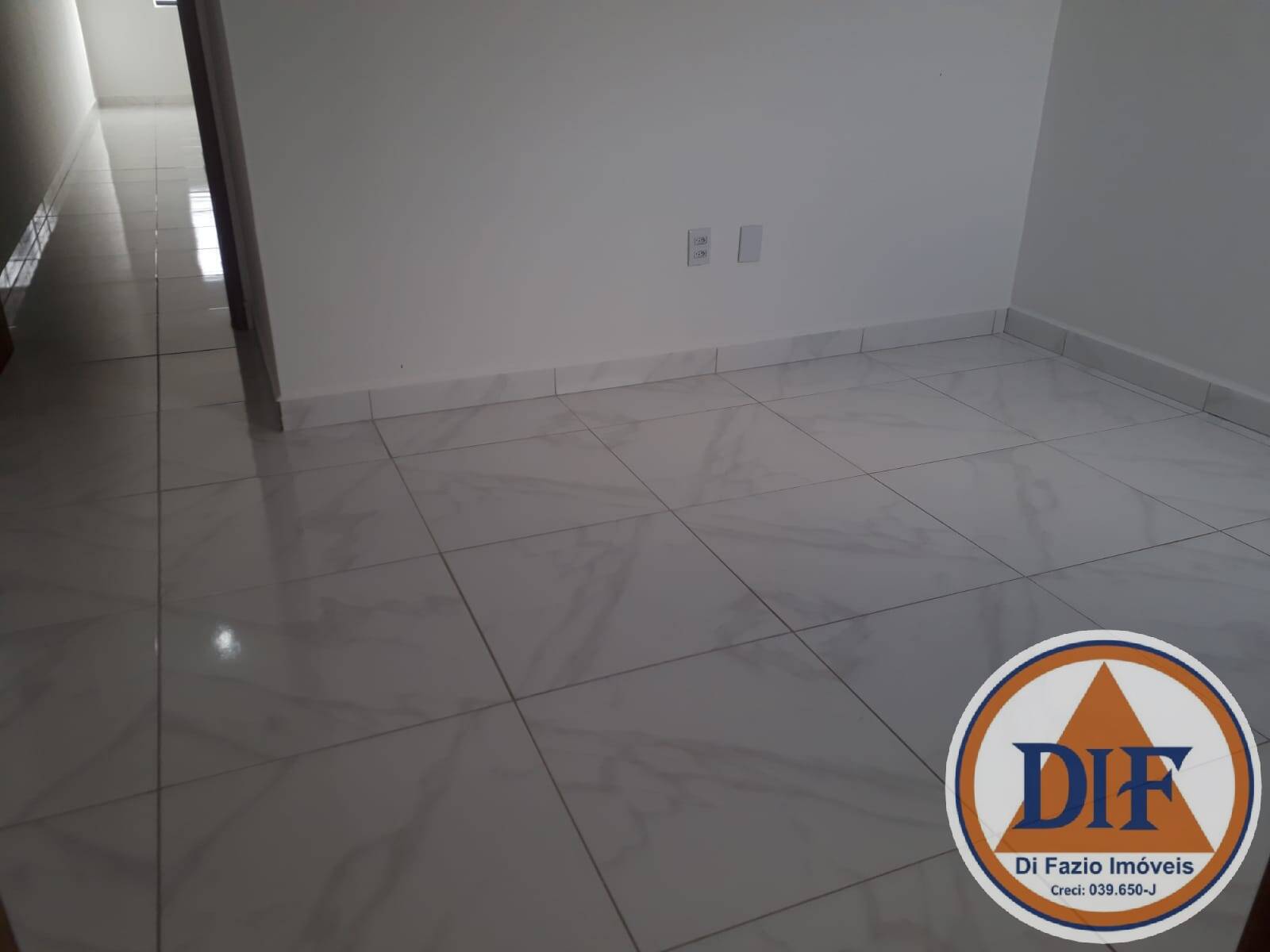 Casa à venda com 2 quartos, 67m² - Foto 5
