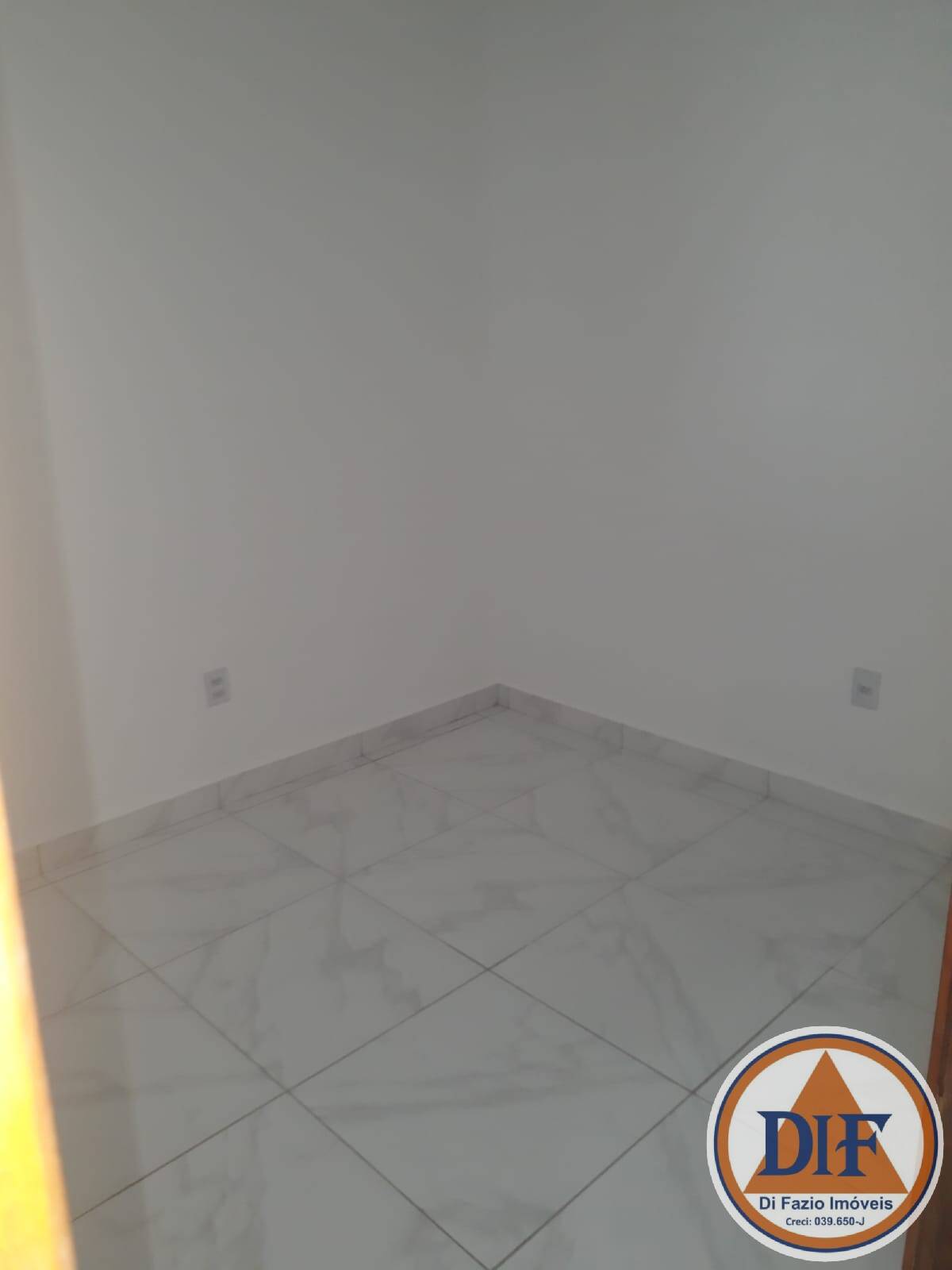 Casa à venda com 2 quartos, 67m² - Foto 10