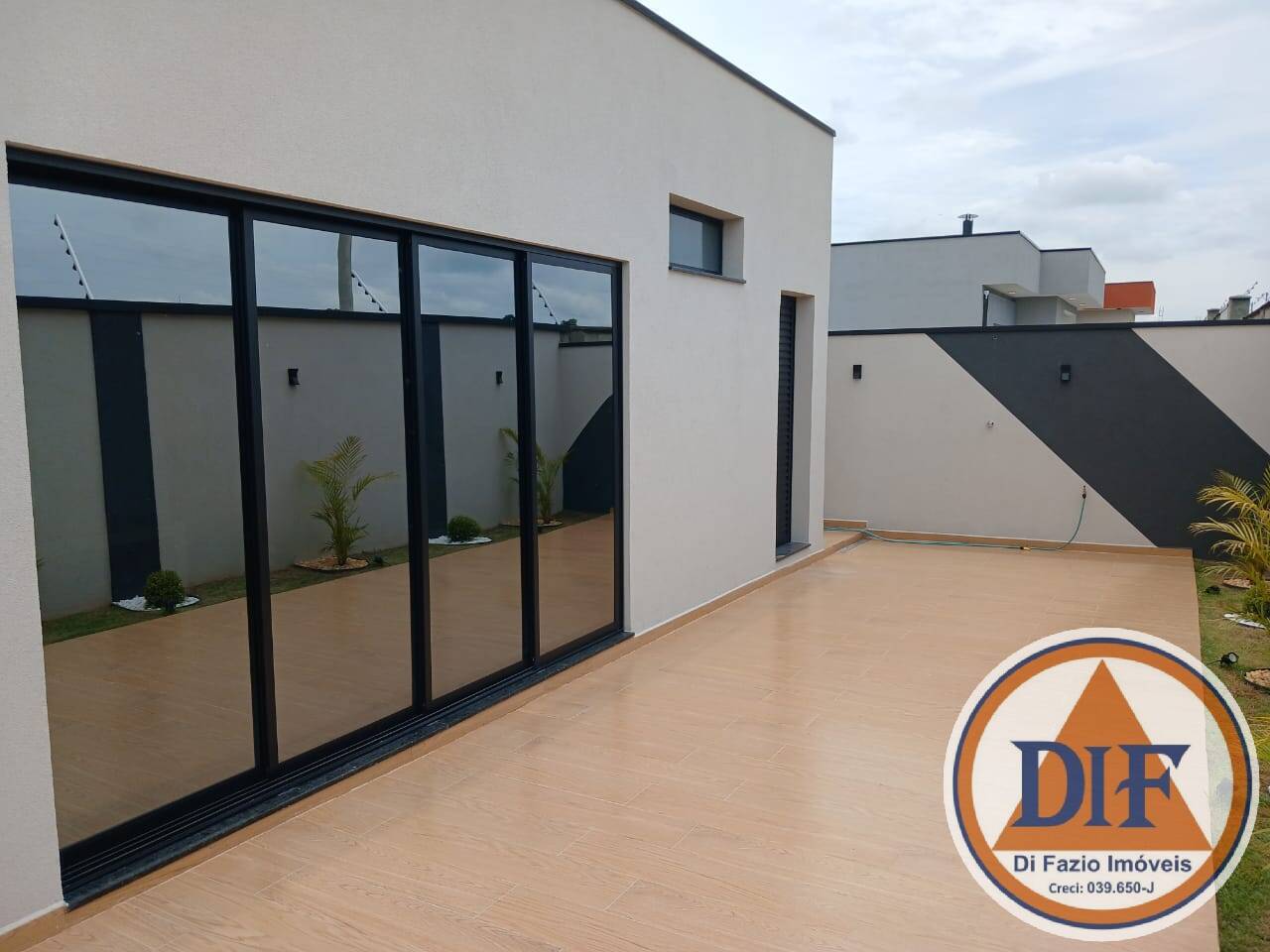 Casa à venda com 3 quartos, 170m² - Foto 11