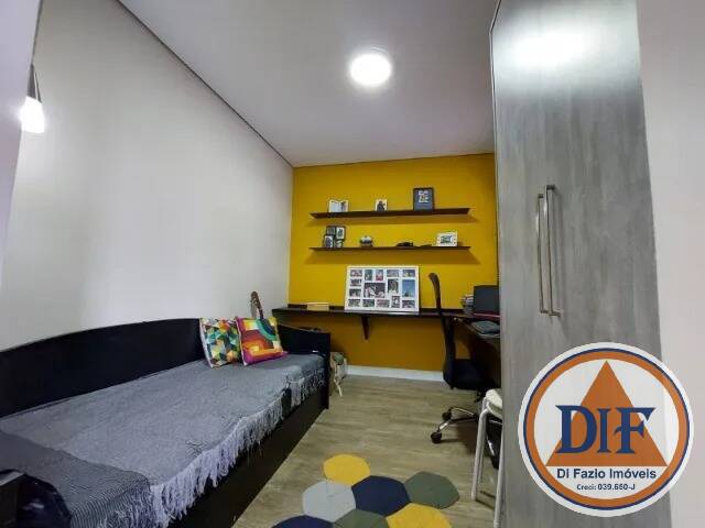 Casa, 3 quartos, 215 m² - Foto 4