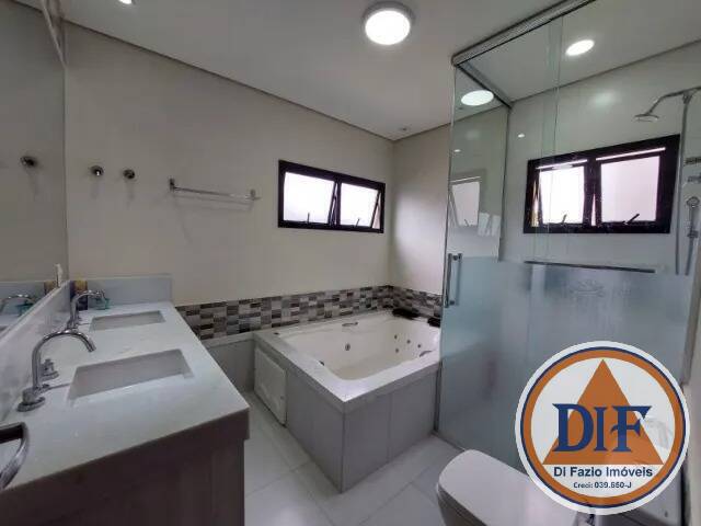 Casa, 3 quartos, 215 m² - Foto 13