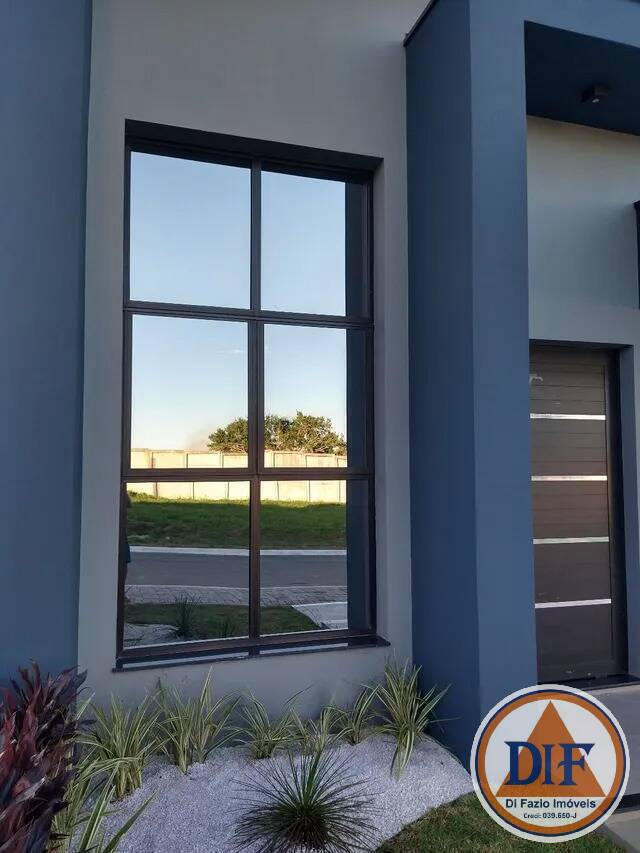 Casa de Condomínio à venda com 3 quartos, 160m² - Foto 3