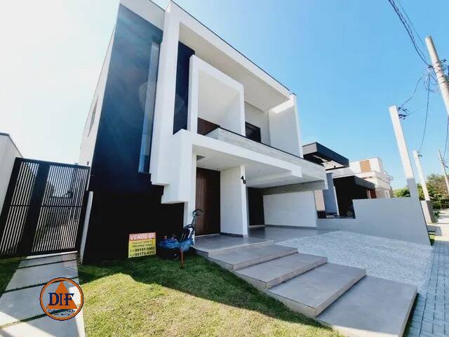 Casa à venda com 3 quartos, 258m² - Foto 2