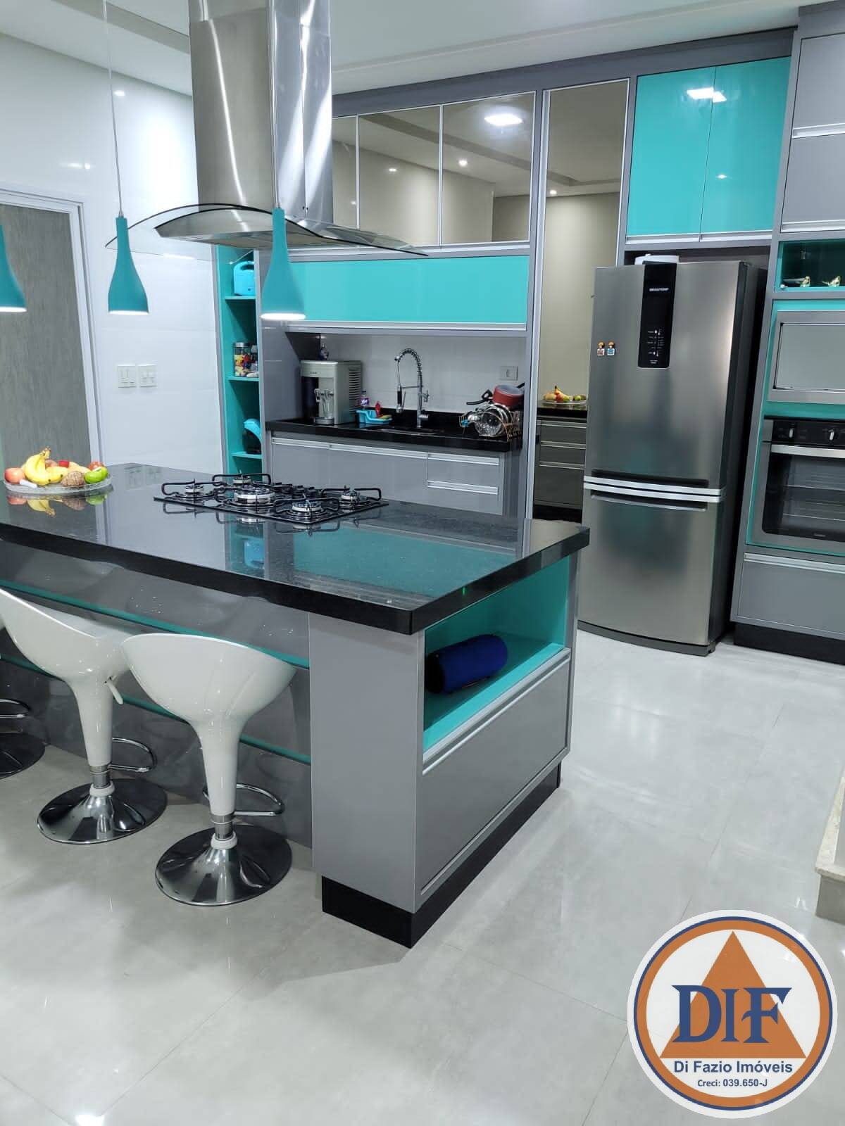 Casa, 3 quartos, 220 m² - Foto 1