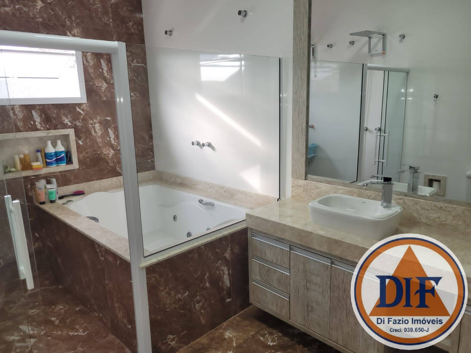 Casa, 3 quartos, 220 m² - Foto 9