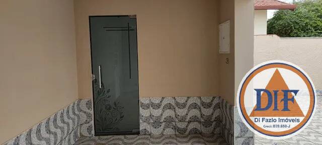 Casa à venda com 2 quartos, 90m² - Foto 4