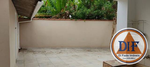 Casa à venda com 2 quartos, 90m² - Foto 6
