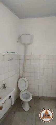 Casa à venda com 2 quartos, 90m² - Foto 9