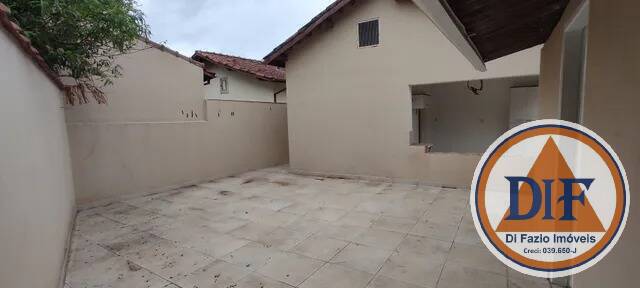 Casa à venda com 2 quartos, 90m² - Foto 10