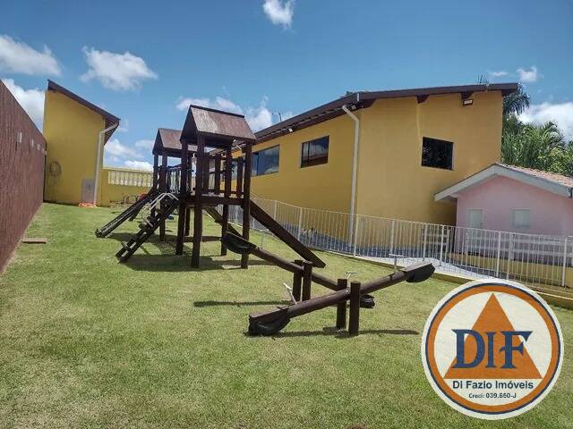 Chácara à venda com 4 quartos, 460m² - Foto 2