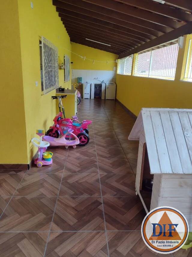Chácara à venda com 4 quartos, 460m² - Foto 13