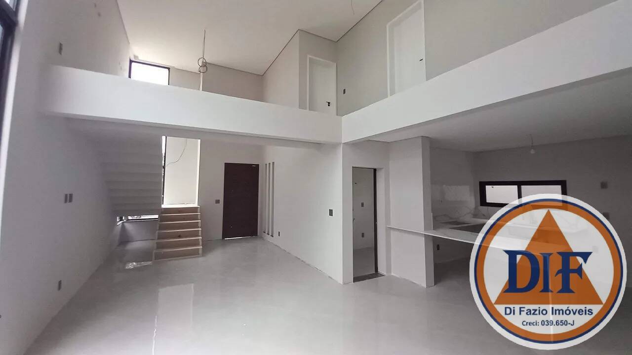 Casa, 4 quartos, 223 m² - Foto 3