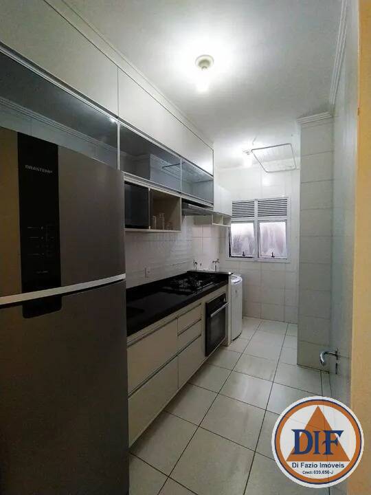 Apartamento à venda com 2 quartos, 68m² - Foto 3