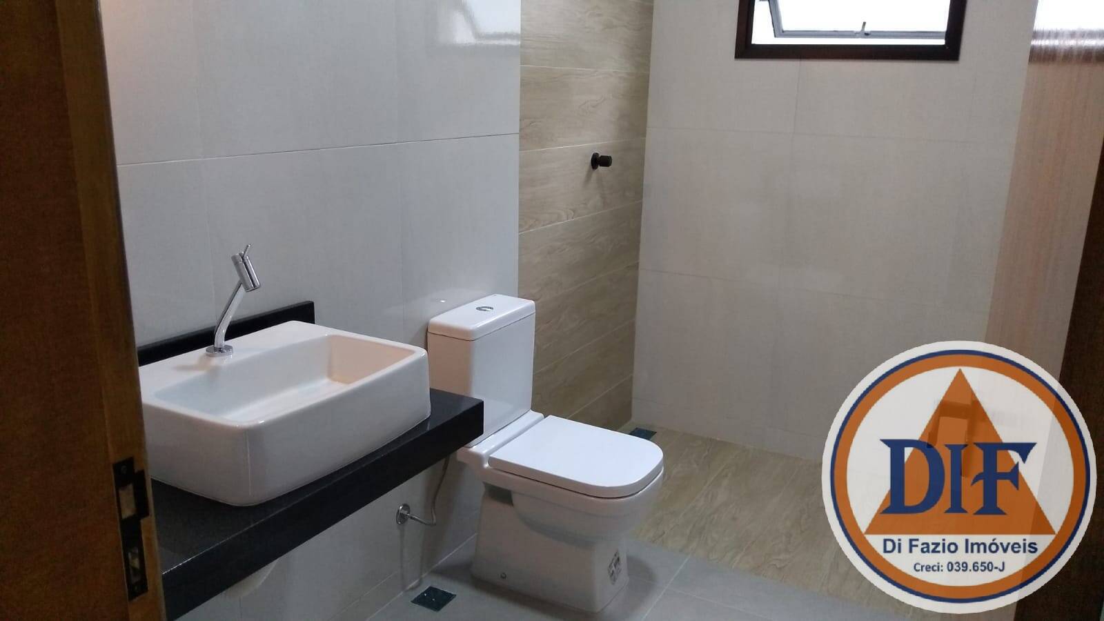 Casa à venda com 3 quartos, 157m² - Foto 5