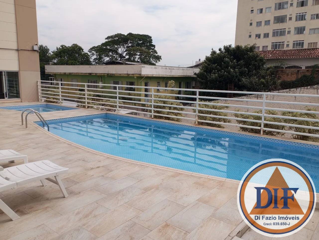 Apartamento à venda com 3 quartos, 75m² - Foto 11