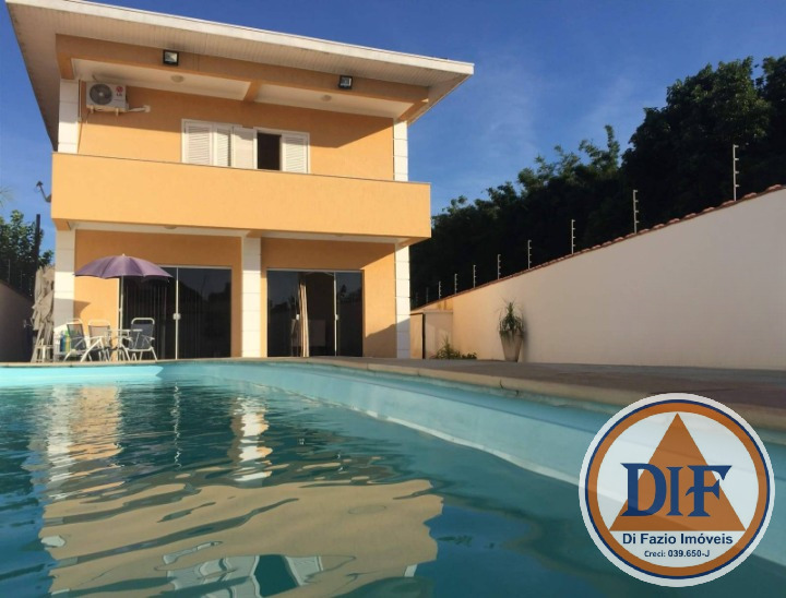 Casa, 3 quartos, 189 m² - Foto 1