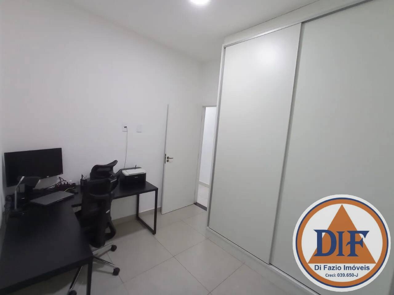 Casa de Condomínio à venda com 3 quartos, 105m² - Foto 2