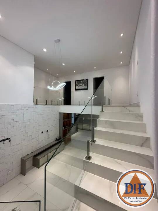 Casa à venda com 3 quartos, 234m² - Foto 8