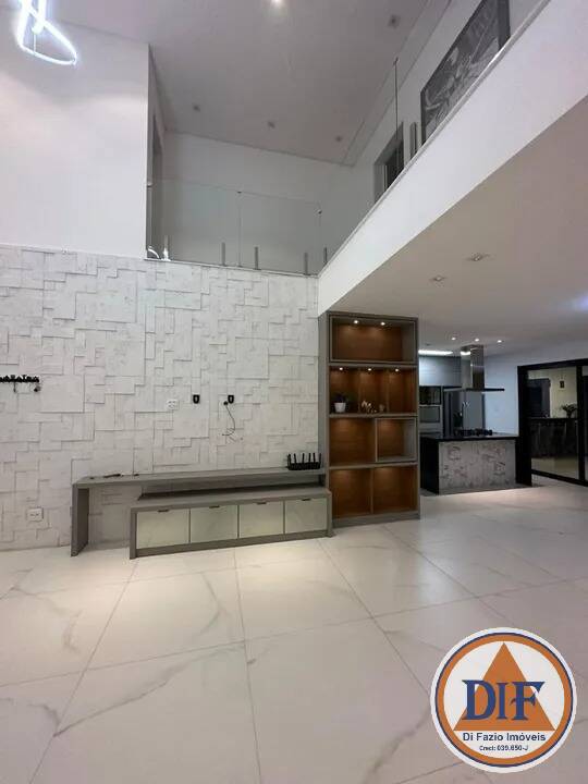 Casa à venda com 3 quartos, 234m² - Foto 11