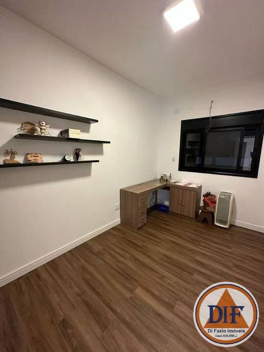 Casa à venda com 3 quartos, 234m² - Foto 20