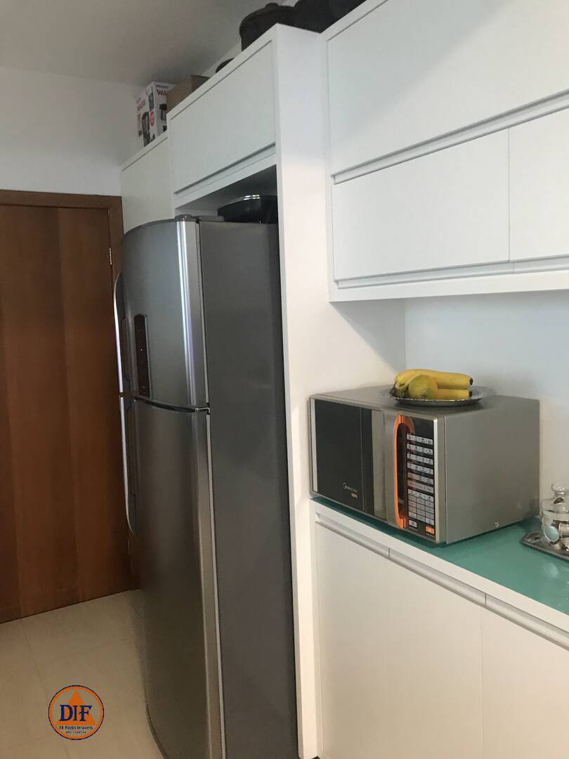 Casa à venda com 3 quartos, 188m² - Foto 9