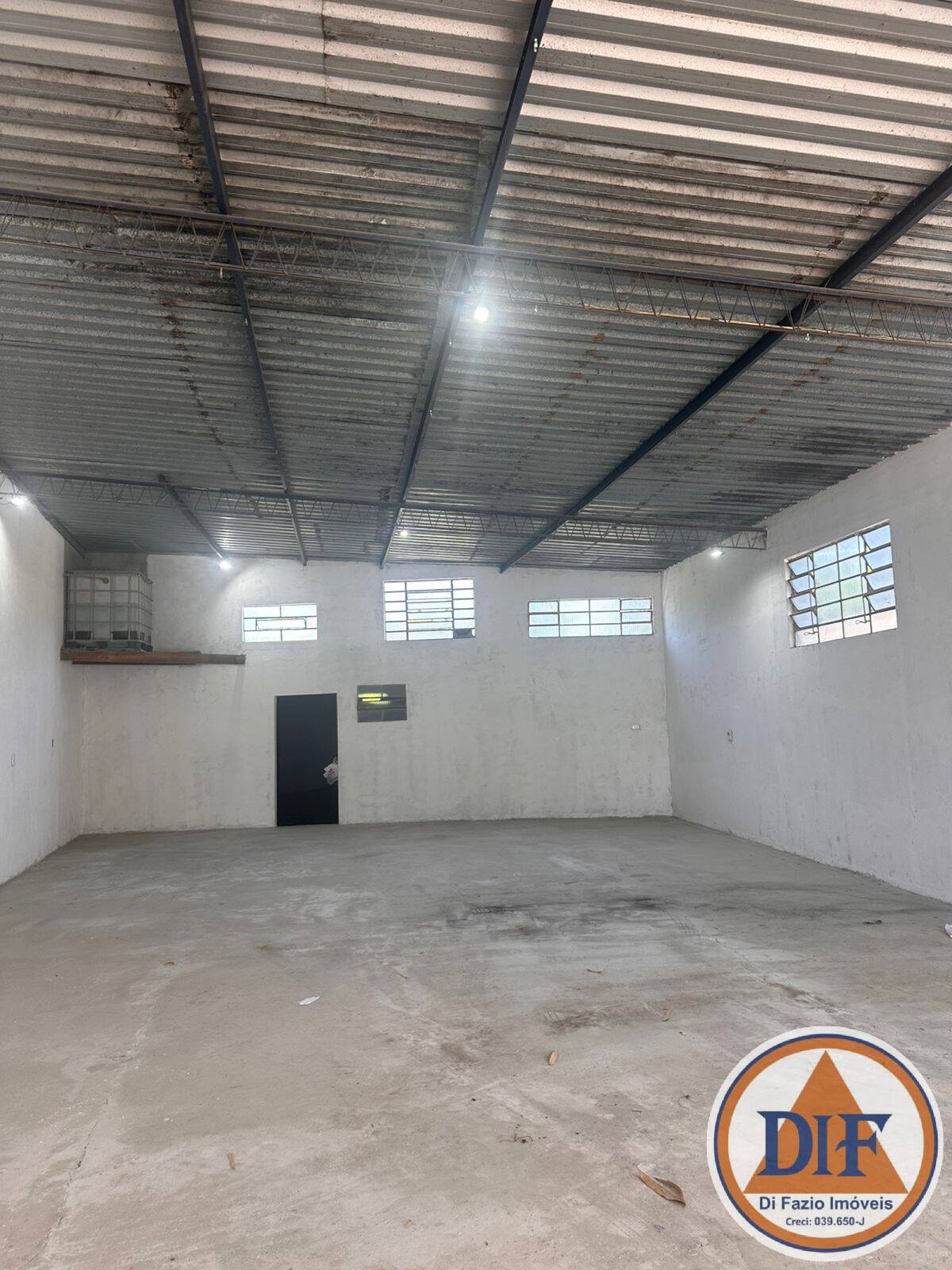 Depósito-Galpão-Armazém para alugar, 212m² - Foto 5