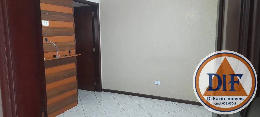 Casa à venda com 2 quartos, 62m² - Foto 3