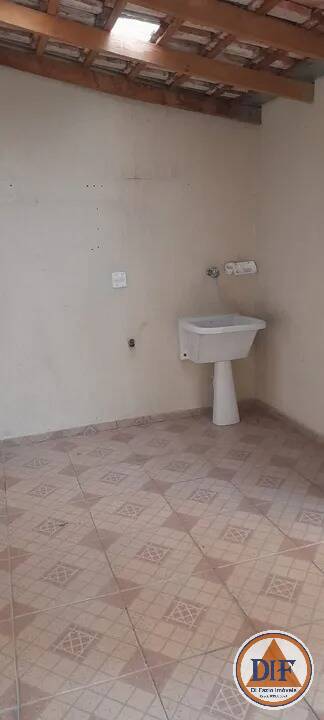 Casa à venda com 2 quartos, 62m² - Foto 13