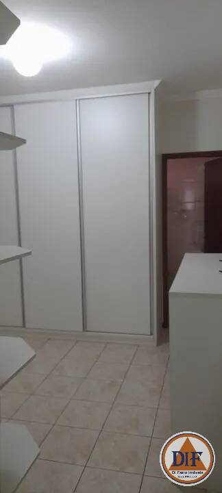 Casa à venda com 2 quartos, 62m² - Foto 9