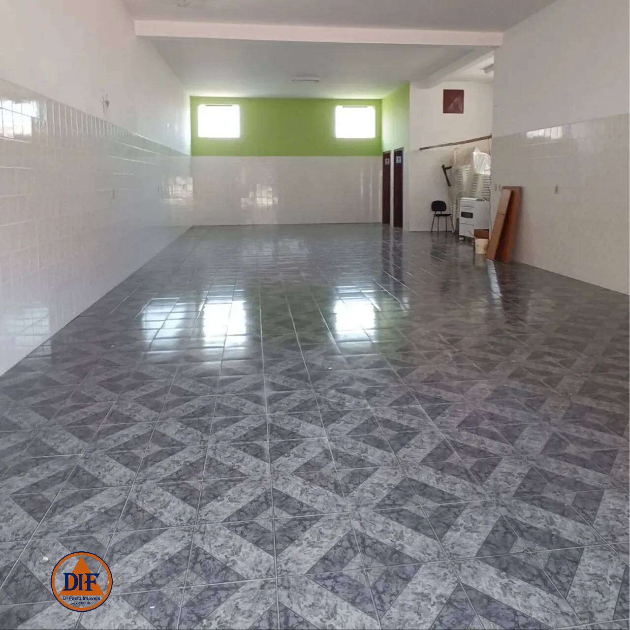 Loja-Salão para alugar, 120m² - Foto 1