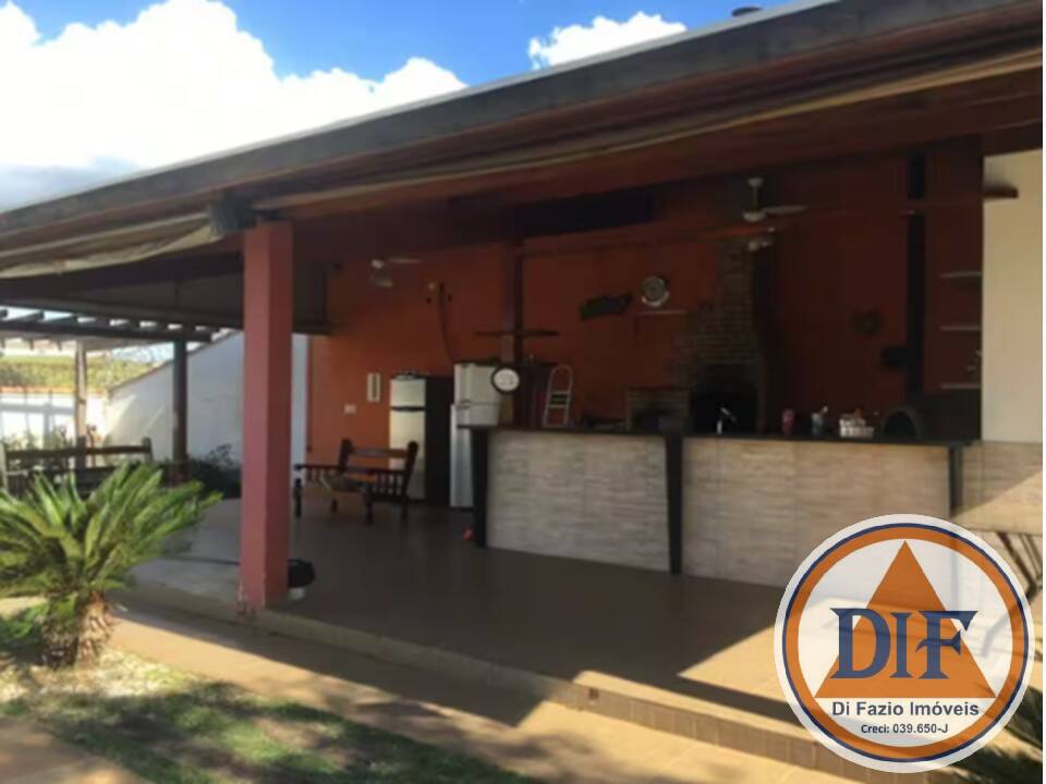 Chácara à venda com 4 quartos, 300m² - Foto 11