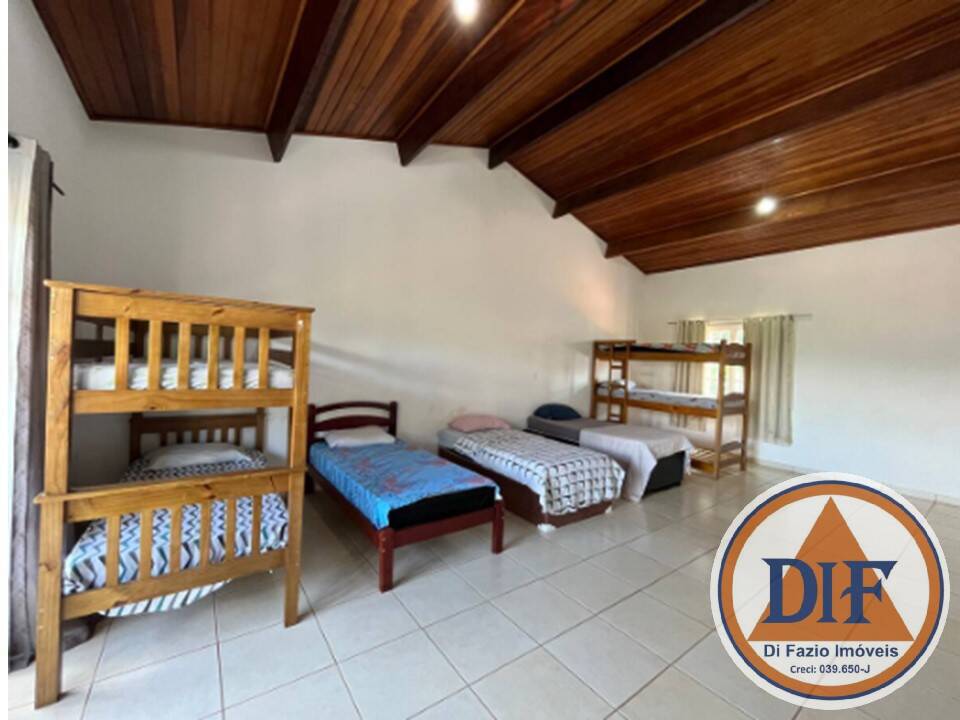 Chácara à venda com 4 quartos, 300m² - Foto 21