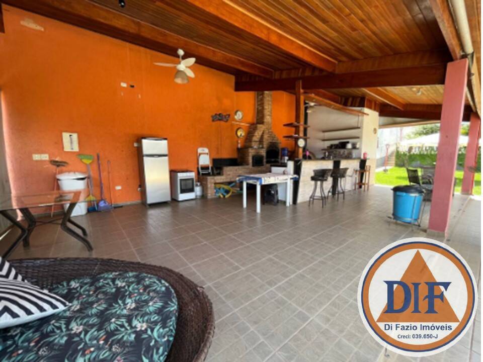 Chácara à venda com 4 quartos, 300m² - Foto 23