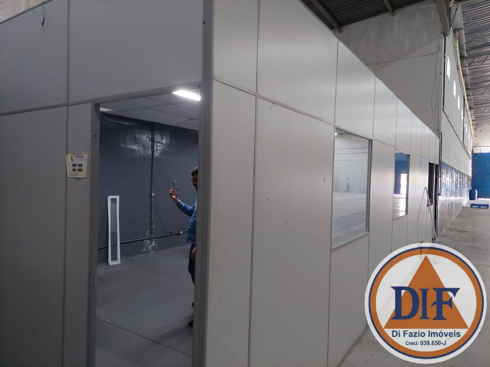 Depósito-Galpão-Armazém para alugar, 825m² - Foto 2